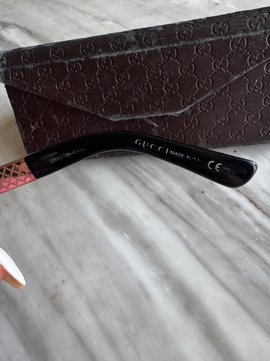 Gucci sunglasses main image 5